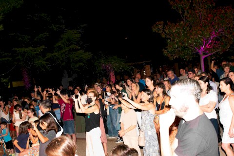 "ΖΩ ΚΑΙ ΤΡΑΓΟΥΔΩ ΔΕΝ ΕΞΑΡΤΩΜΑΙ 2024"