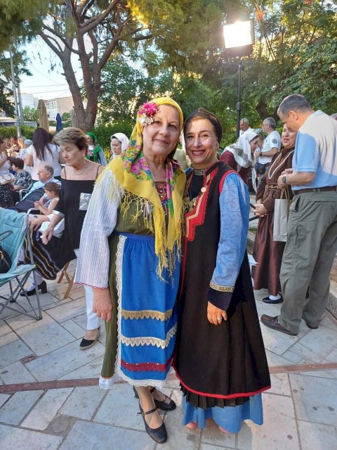 Ας αρχίσουν οι χοροί! Από την Θράκη έως την Κρήτη!